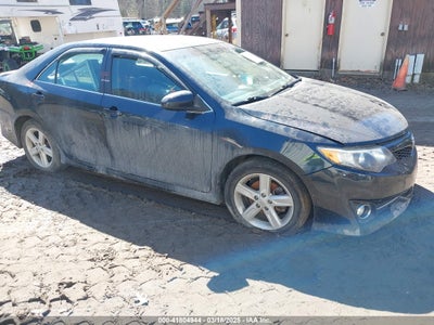 TOYOTA CAMRY 2012