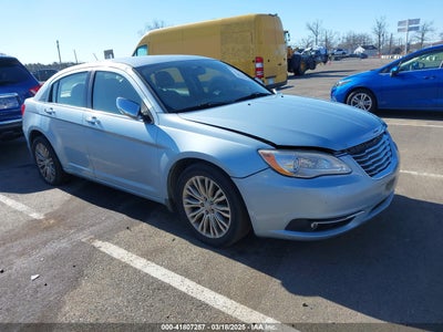 CHRYSLER 200 2012