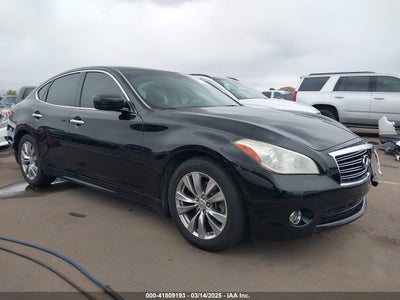 INFINITI M37 2013
