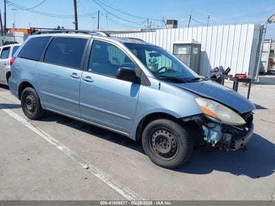 TOYOTA SIENNA 2010