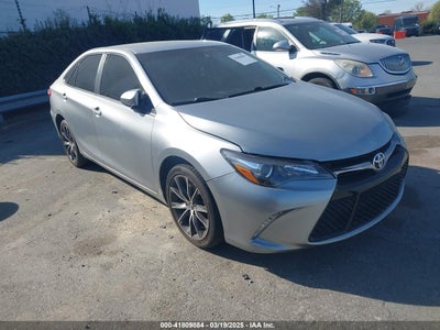 TOYOTA CAMRY 2015