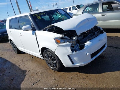 SCION XB 2009