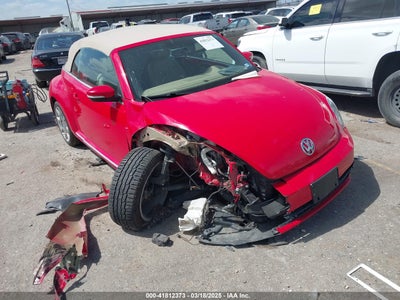 VOLKSWAGEN BEETLE 2015