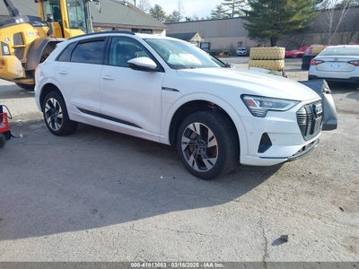 AUDI E-TRON 2022