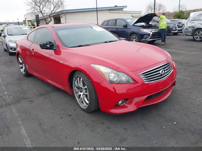 INFINITI G37 2012