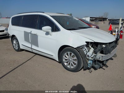 CHRYSLER PACIFICA 2018