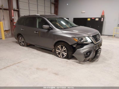 NISSAN PATHFINDER 2019