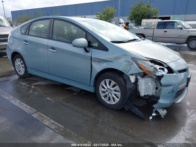 TOYOTA PRIUS PLUG-IN 2014