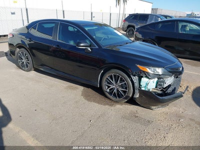 TOYOTA CAMRY 2018