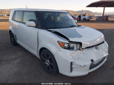 SCION XB 2012