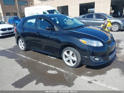 TOYOTA MATRIX 2010