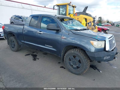 TOYOTA TUNDRA 2010