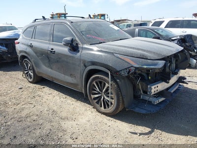 TOYOTA HIGHLANDER 2021