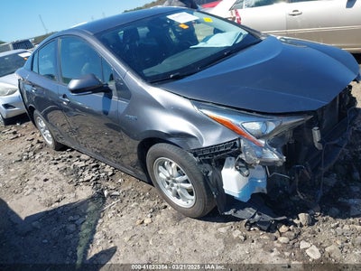 TOYOTA PRIUS 2017