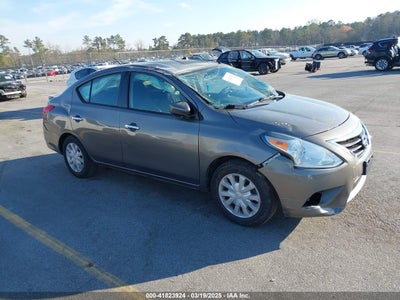 NISSAN VERSA 2017