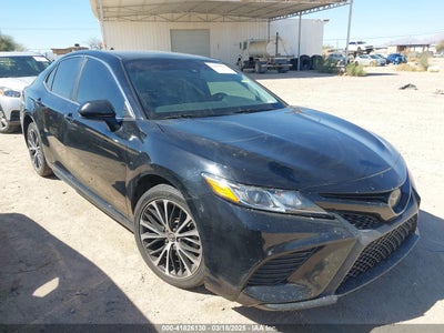 TOYOTA CAMRY 2020