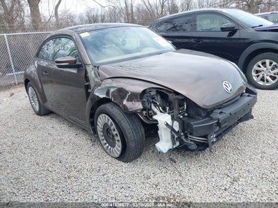 VOLKSWAGEN BEETLE 2015