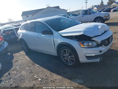 VOLVO V60 CROSS COUNTRY 2016