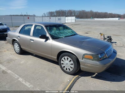 FORD CROWN VICTORIA 2010