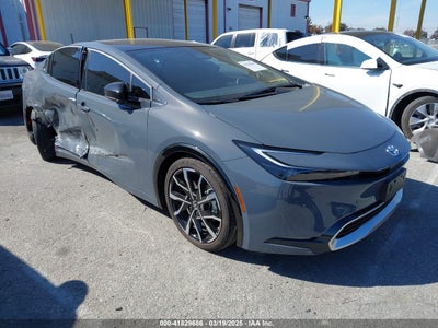 TOYOTA PRIUS PRIME 2024