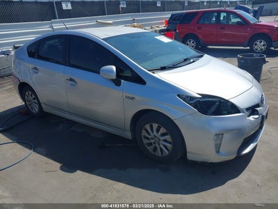 TOYOTA PRIUS PLUG-IN 2012