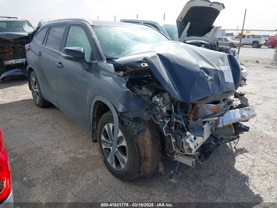 TOYOTA HIGHLANDER 2023