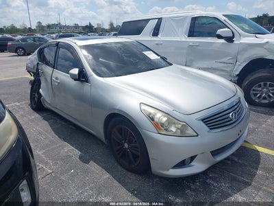 INFINITI G37 2013