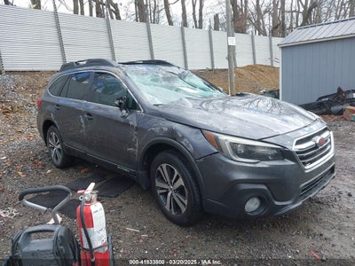 SUBARU OUTBACK 2019