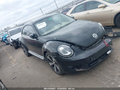 VOLKSWAGEN BEETLE 2013