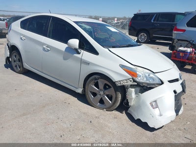 TOYOTA PRIUS 2015