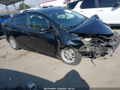TOYOTA PRIUS 2017