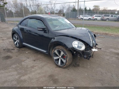 VOLKSWAGEN BEETLE 2013