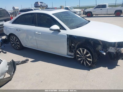 AUDI A4 2024