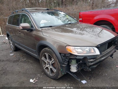 VOLVO XC70 2015