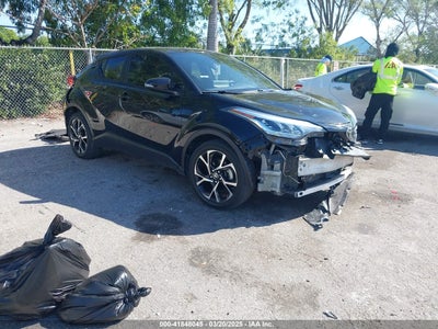 TOYOTA C-HR 2021