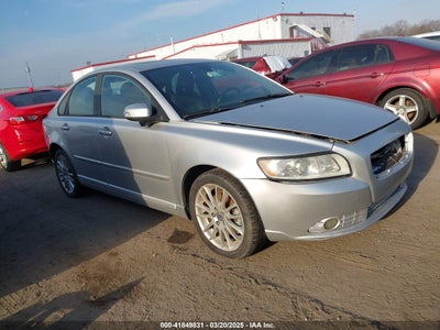 VOLVO S40 2010