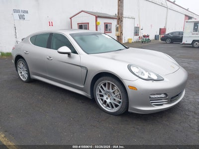 PORSCHE PANAMERA 2011