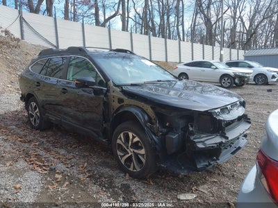 SUBARU OUTBACK 2022