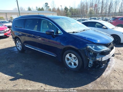 CHRYSLER PACIFICA 2017