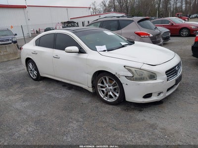 NISSAN MAXIMA 2010