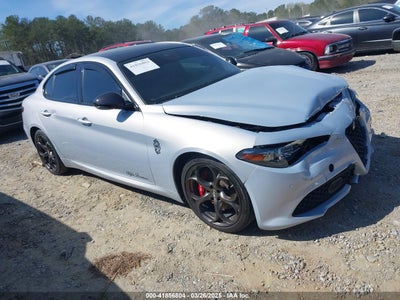 ALFA ROMEO GIULIA 2021