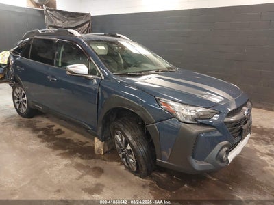 SUBARU OUTBACK 2023