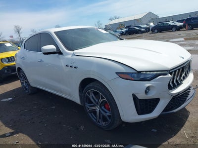 MASERATI LEVANTE 2022