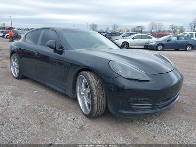 PORSCHE PANAMERA 2012