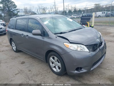 TOYOTA SIENNA 2014