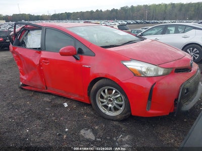 TOYOTA PRIUS V 2017
