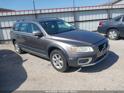 VOLVO XC70 2011