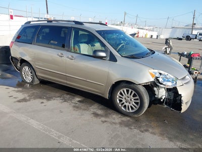 TOYOTA SIENNA 2008