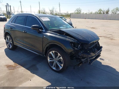 AUDI Q3 2021