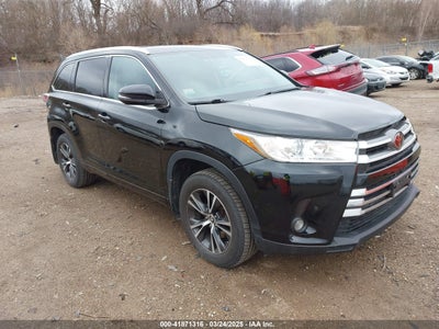 TOYOTA HIGHLANDER 2016